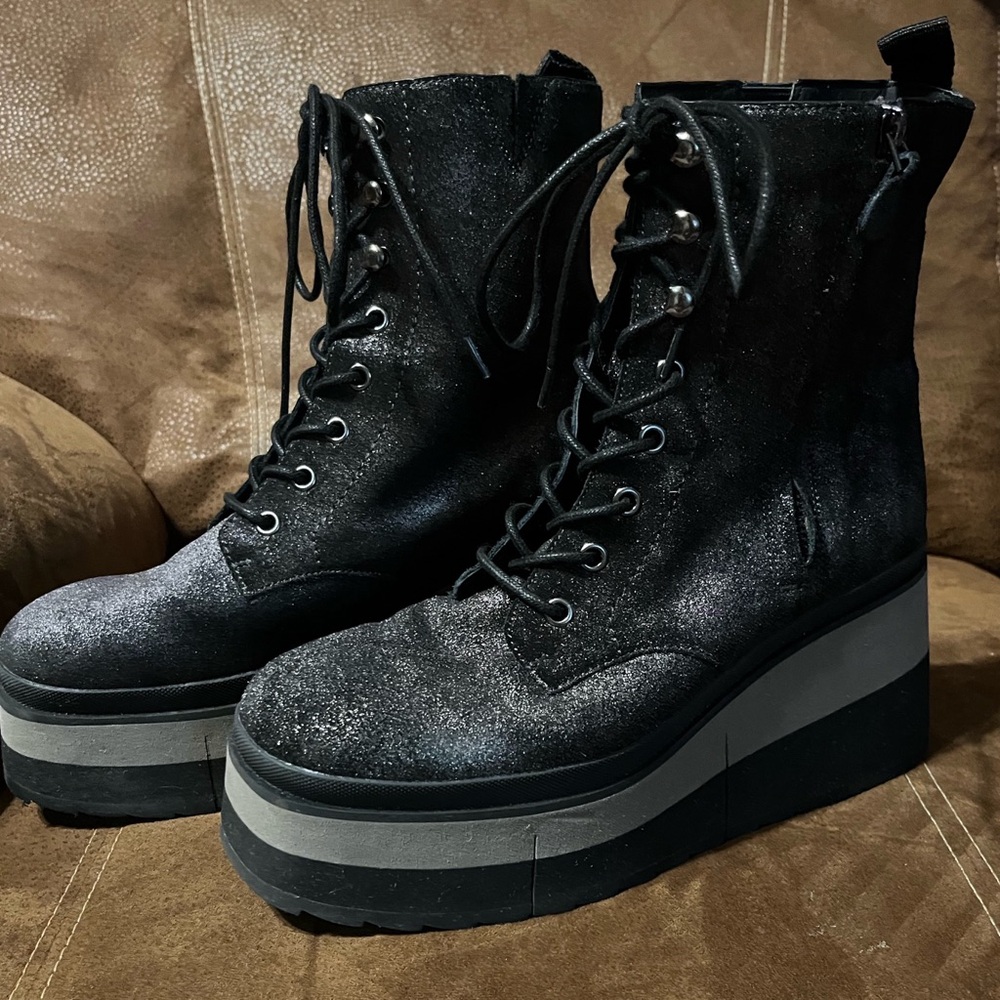 Stylish Black Platform Boots